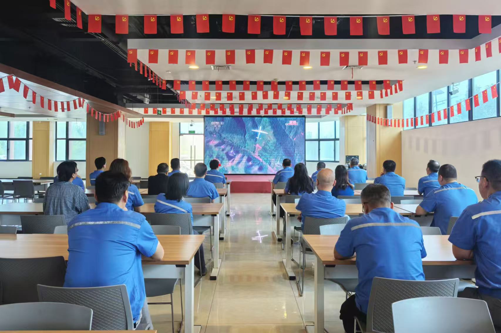 ae5dbd3b0a85471396ec444db5bb7226